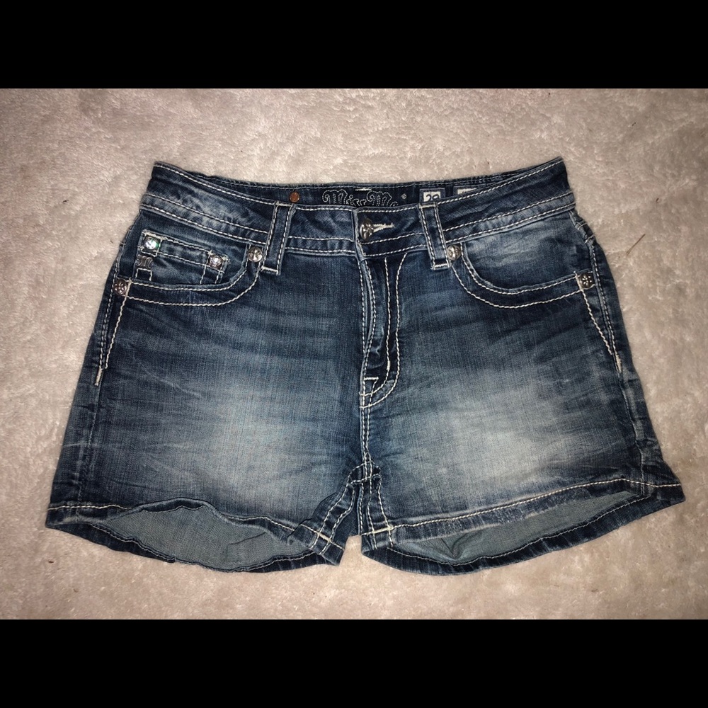Miss Me jean shorts!